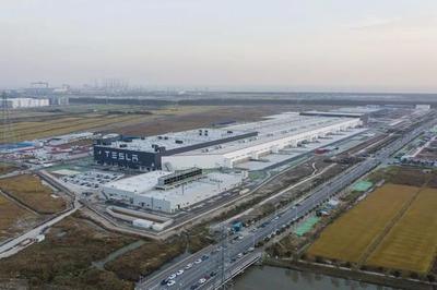 特斯拉在华大规模招聘销售 预示上海厂产量将激增
